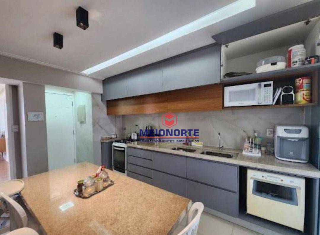 Apartamento à venda com 3 quartos, 180m² - Foto 2