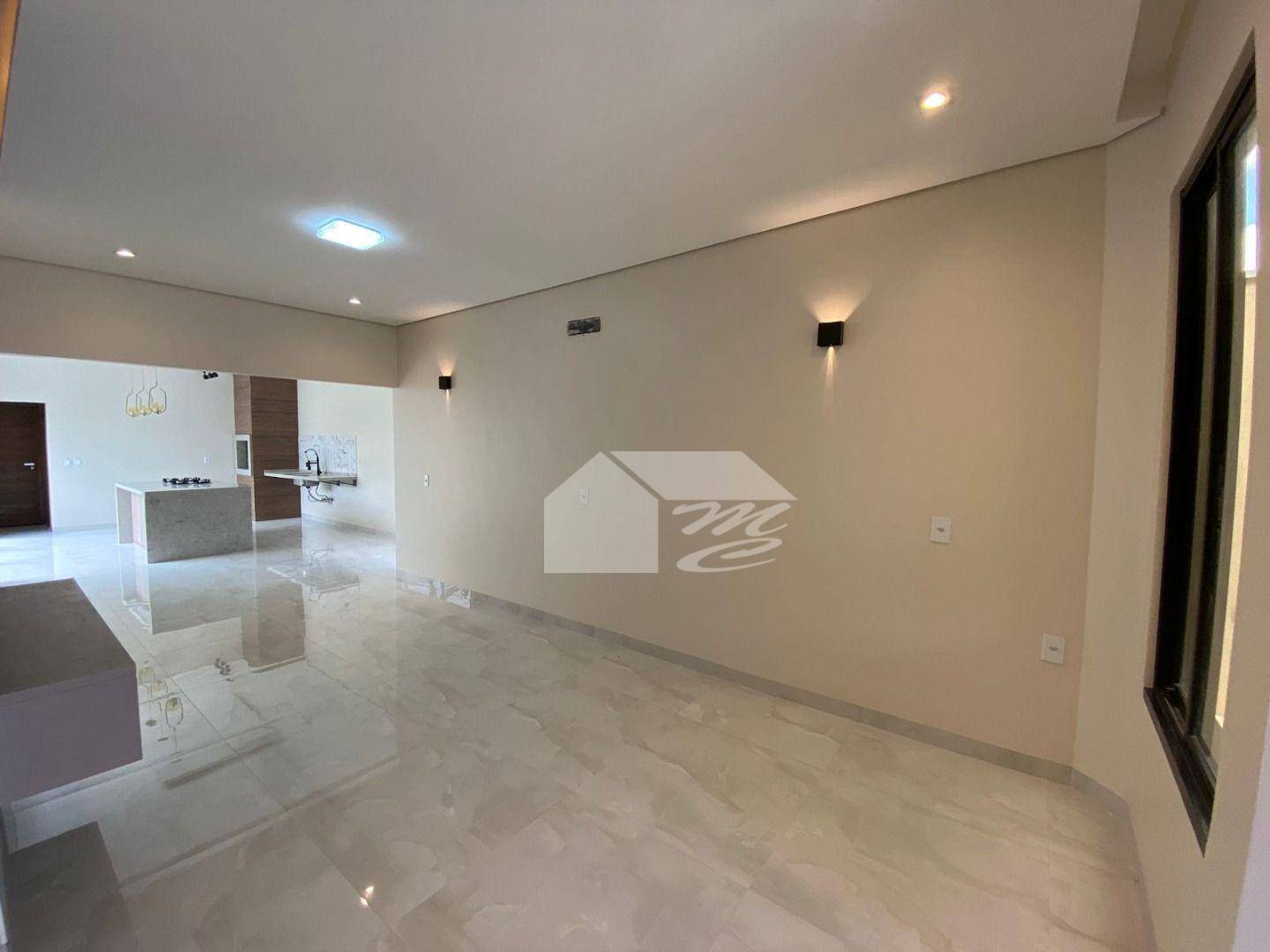 Casa à venda com 3 quartos, 161m² - Foto 4