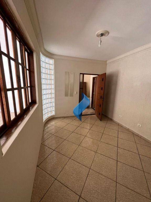 Casa à venda com 3 quartos, 231m² - Foto 5