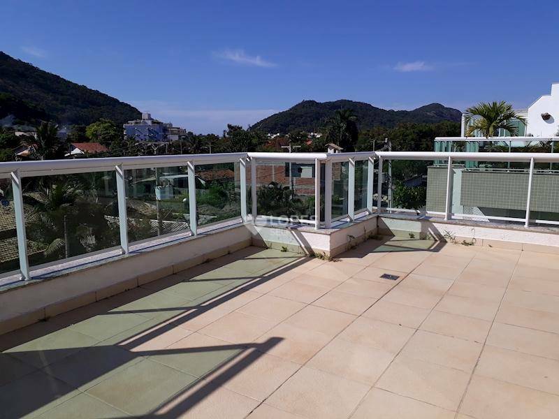 Cobertura, 3 quartos, 216 m² - Foto 4