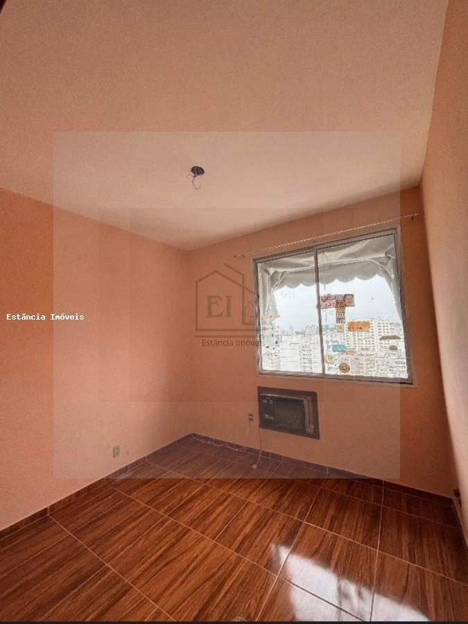 Apartamento à venda com 2 quartos, 80m² - Foto 17