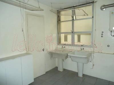 Apartamento à venda com 3 quartos, 217m² - Foto 8