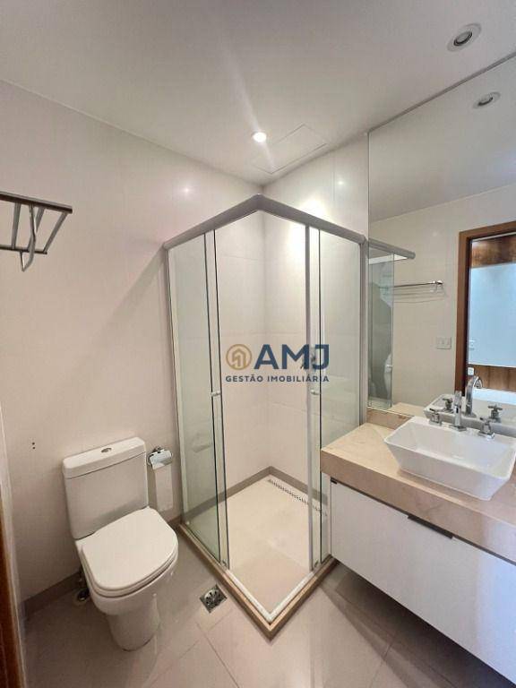 Apartamento à venda com 4 quartos, 216m² - Foto 14