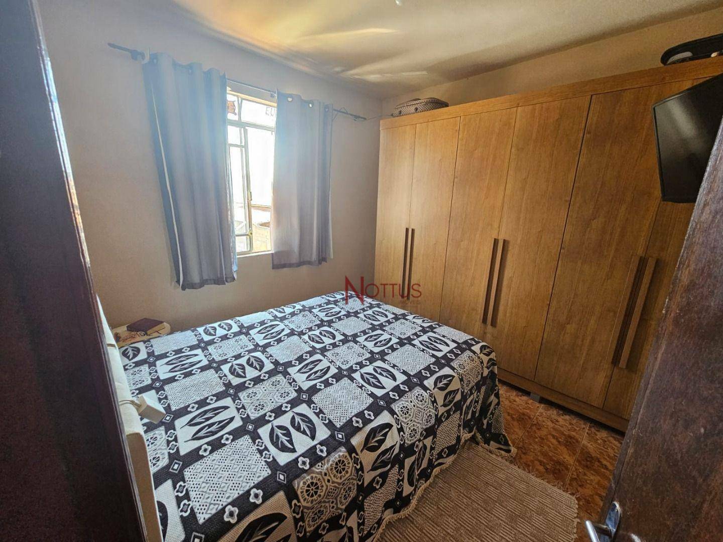 Casa à venda com 4 quartos, 250m² - Foto 6