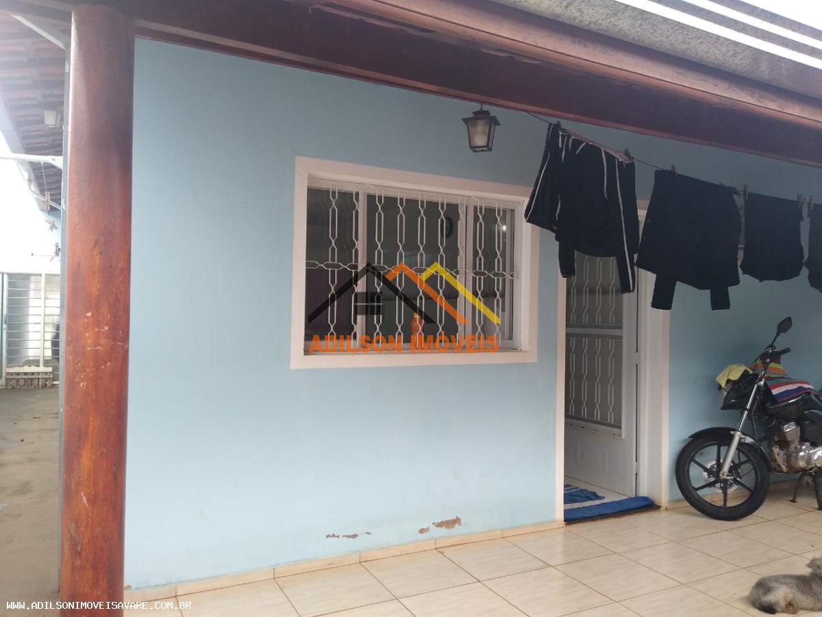 Casa à venda com 2 quartos, 200m² - Foto 3