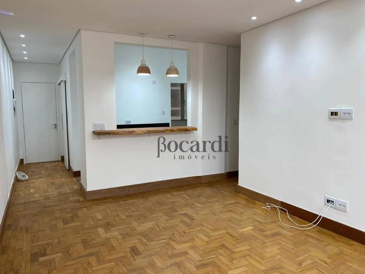 Apartamento à venda com 3 quartos, 83m² - Foto 1