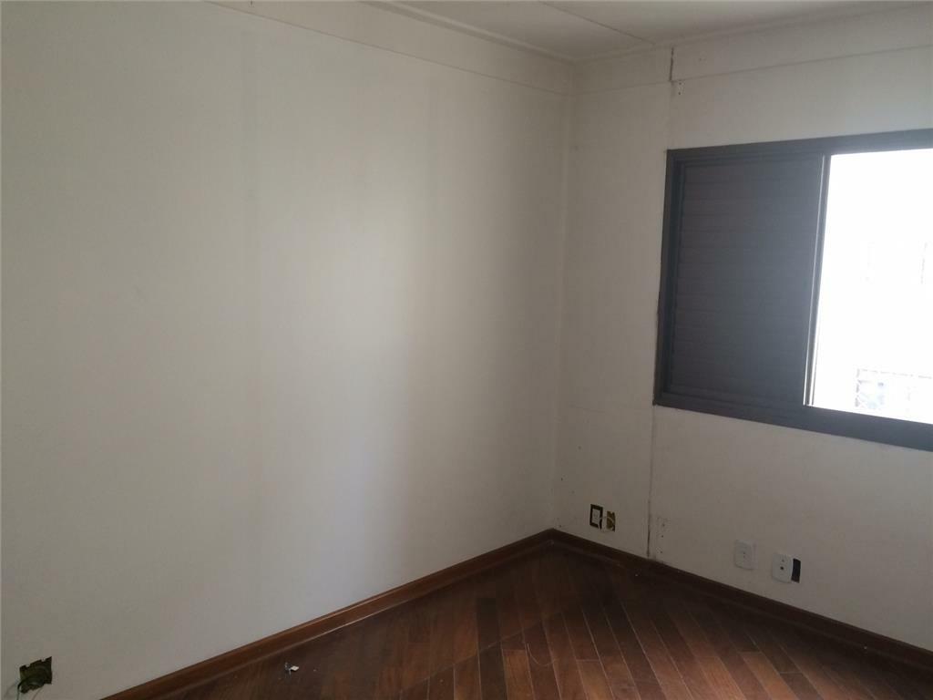 Apartamento à venda com 3 quartos, 125m² - Foto 1