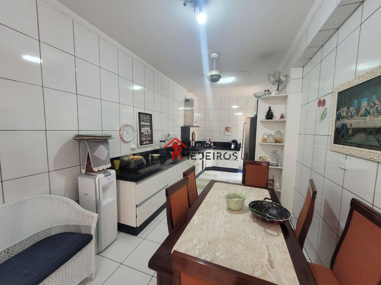 Casa à venda com 3 quartos, 300m² - Foto 5