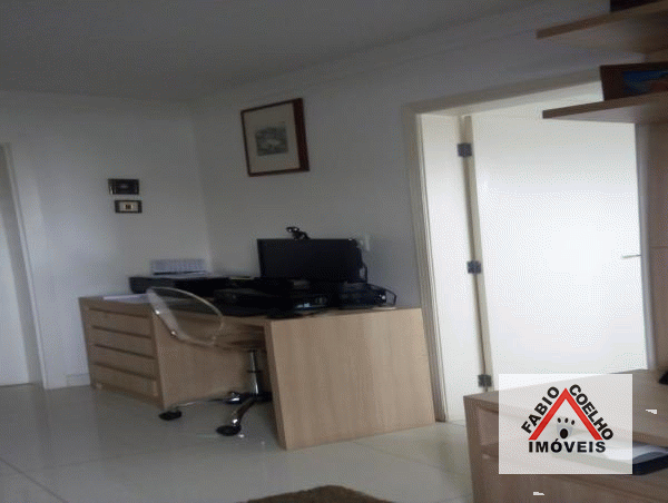 Apartamento à venda com 3 quartos, 142m² - Foto 2