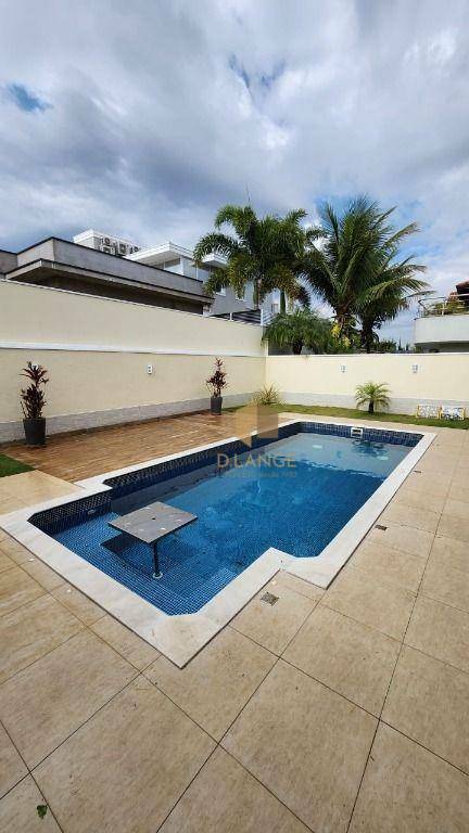 Casa de Condomínio à venda com 3 quartos, 238m² - Foto 33