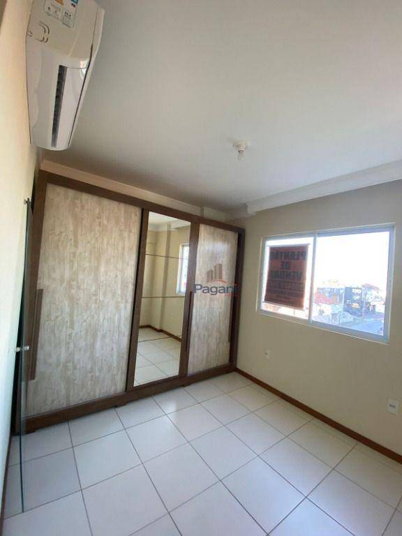 Apartamento à venda com 2 quartos, 75m² - Foto 13