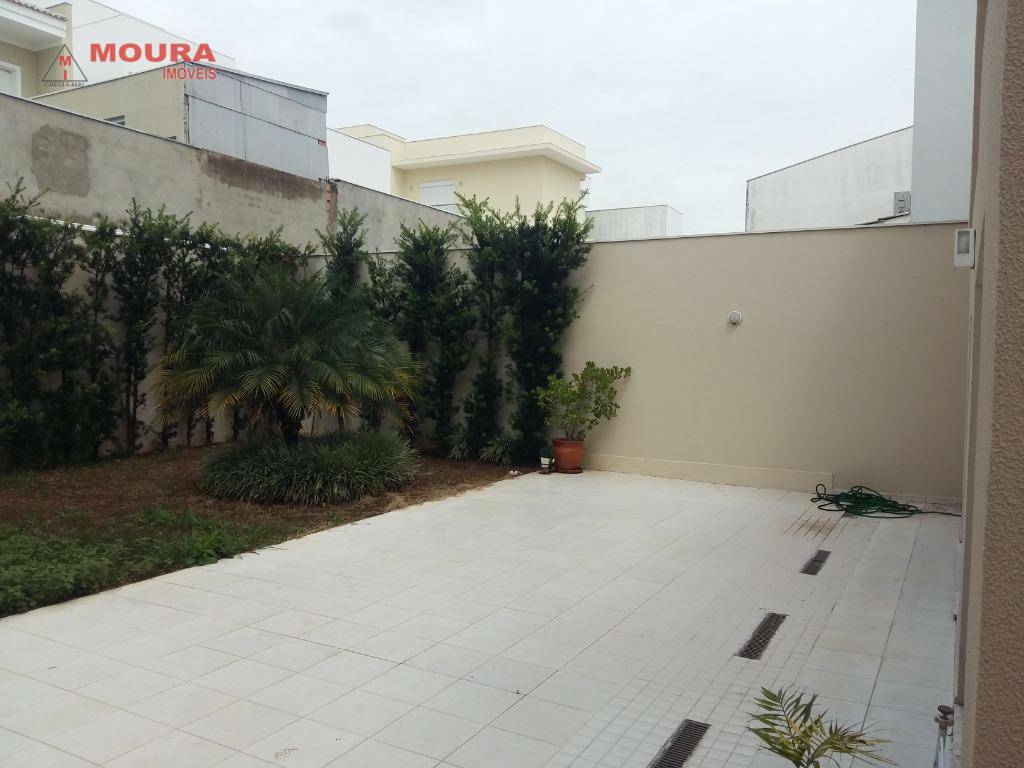 Sobrado à venda com 3 quartos, 250m² - Foto 2