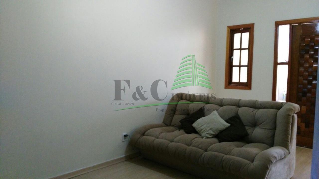 Casa à venda com 3 quartos, 180m² - Foto 3