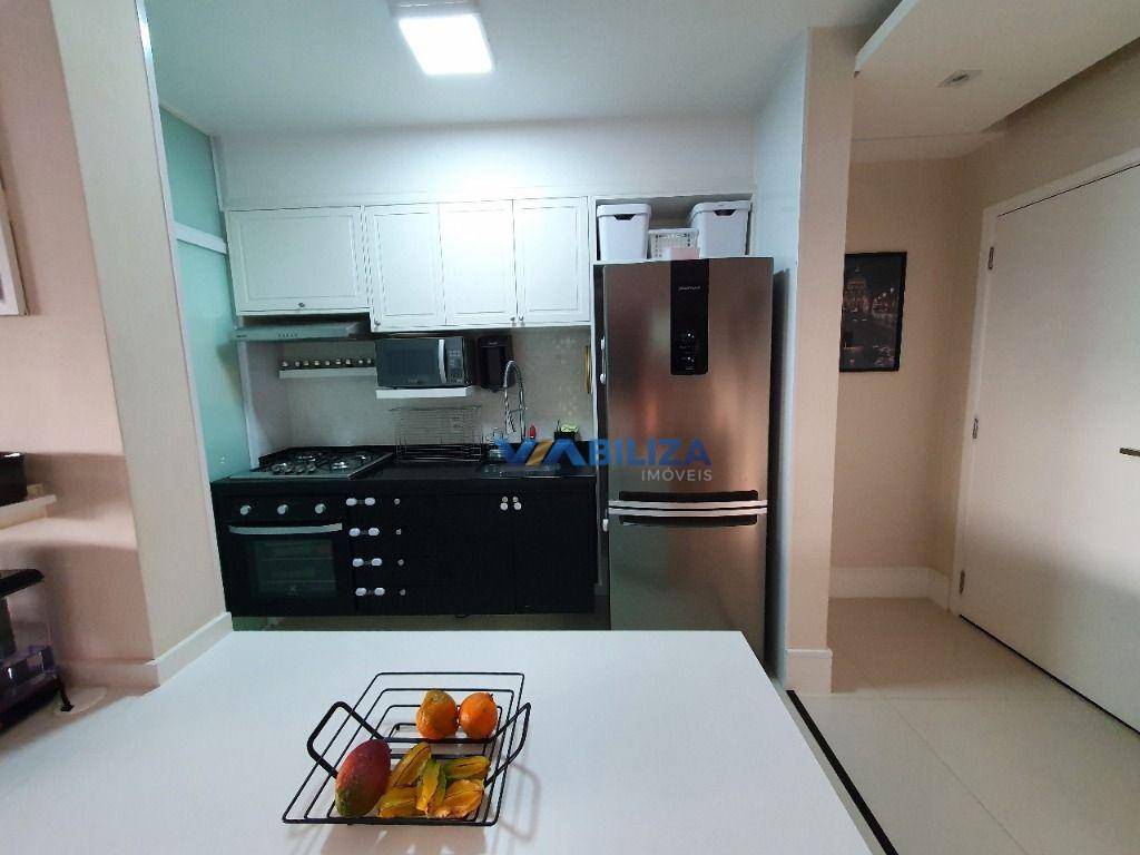 Apartamento à venda com 2 quartos, 83m² - Foto 2