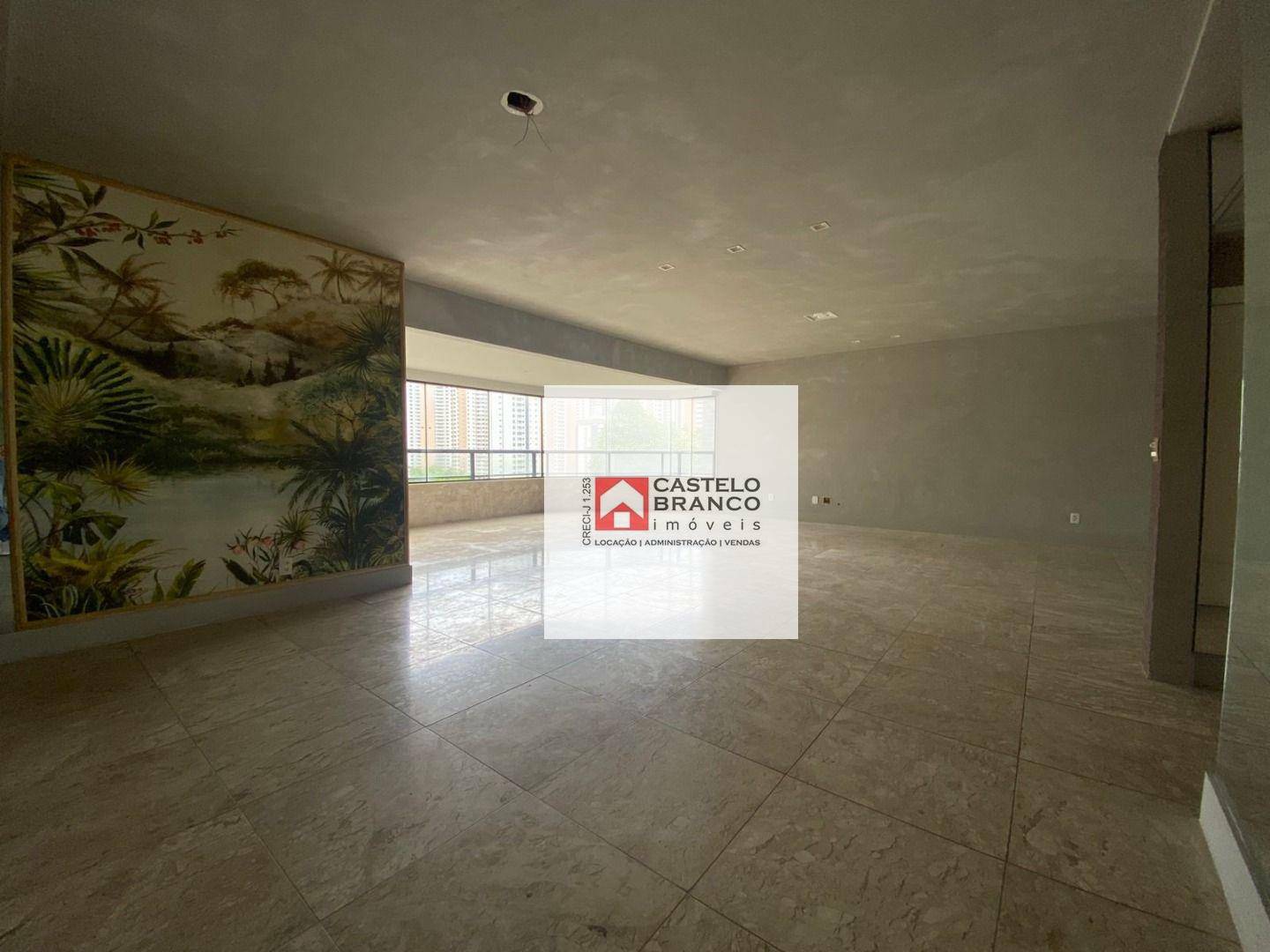 Apartamento à venda com 4 quartos, 243m² - Foto 2