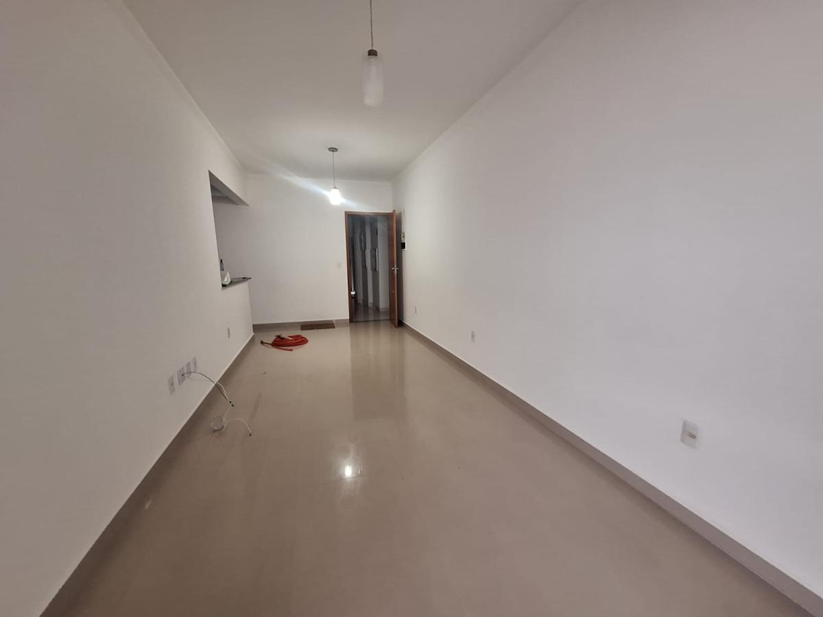 Apartamento para alugar com 2 quartos, 97m² - Foto 8