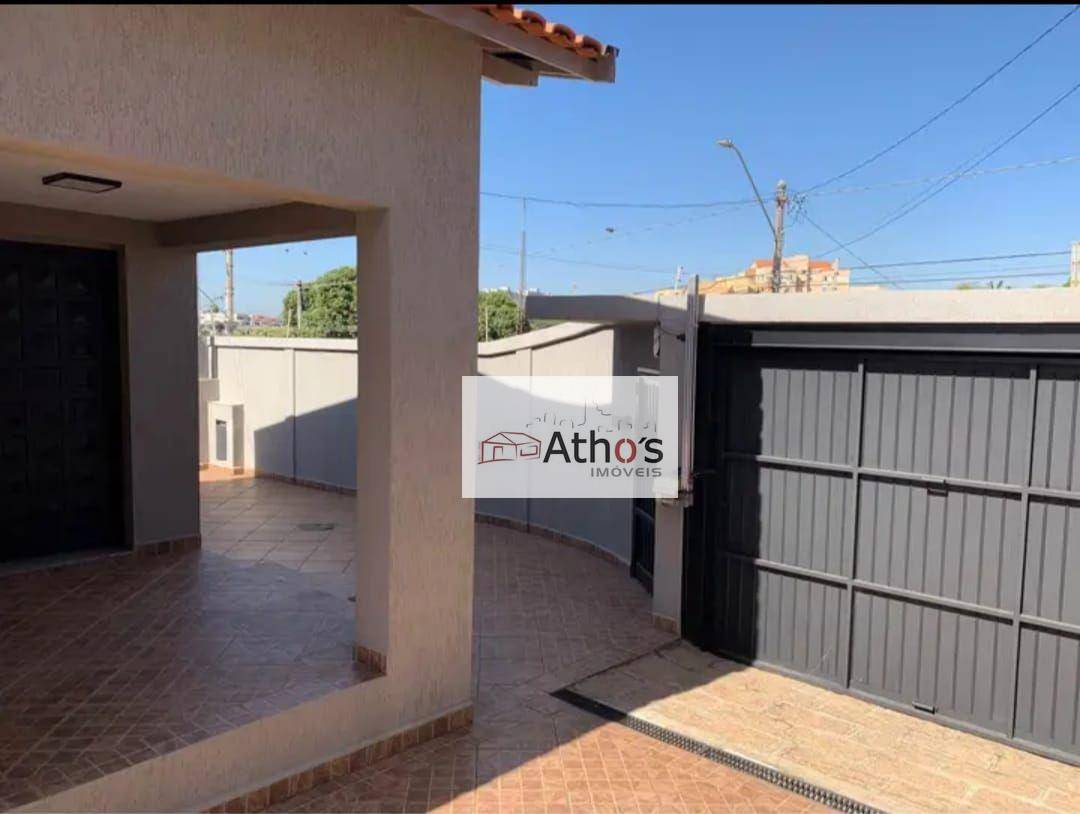 Casa à venda com 3 quartos, 185m² - Foto 3