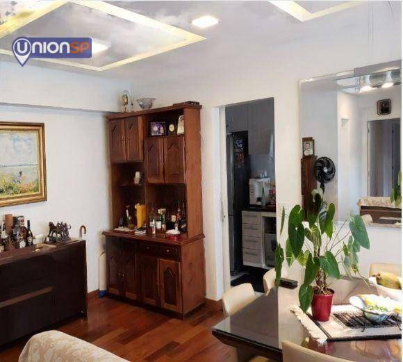 Apartamento à venda com 3 quartos, 141m² - Foto 3