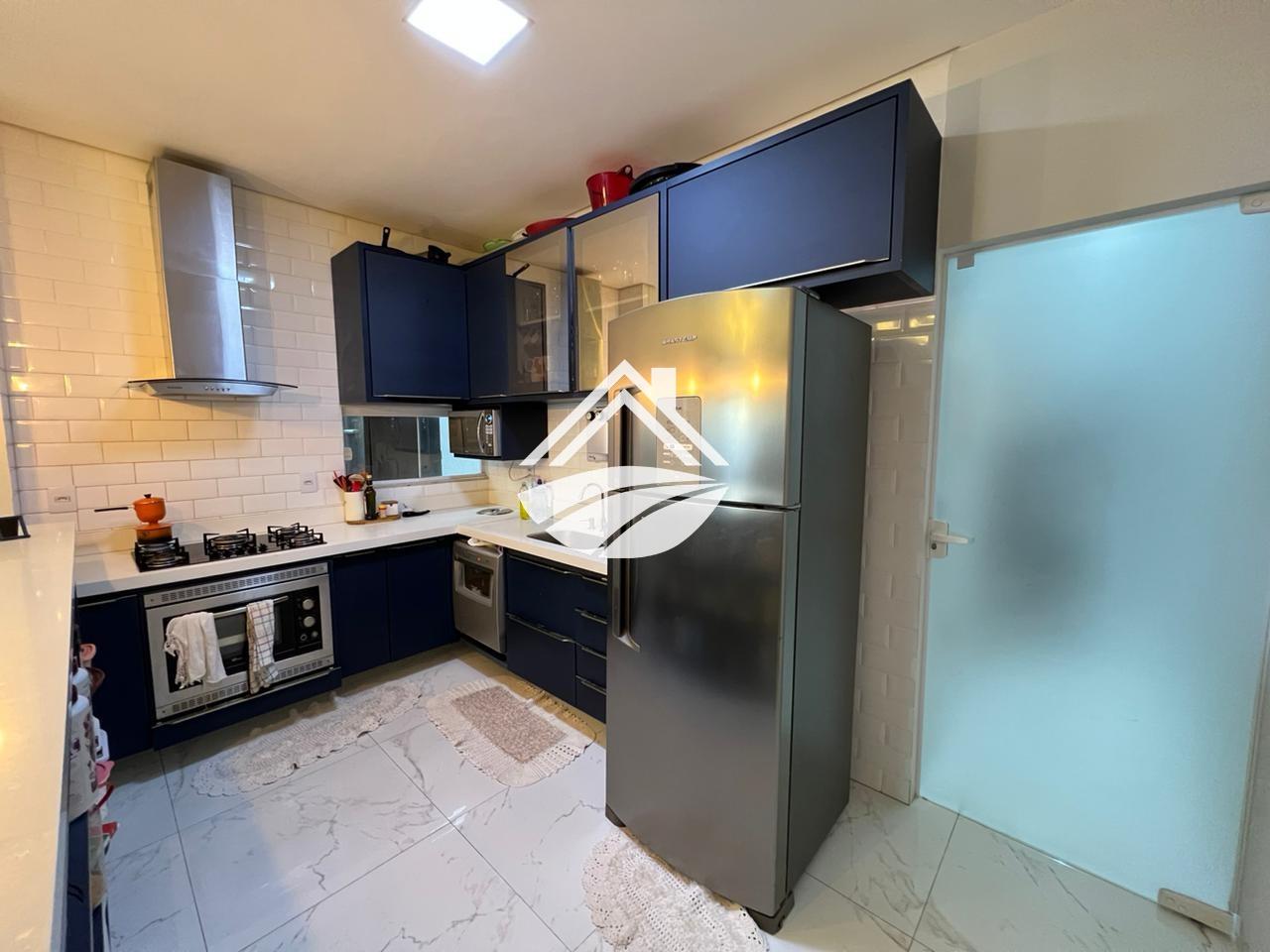 Casa à venda com 3 quartos, 192m² - Foto 8