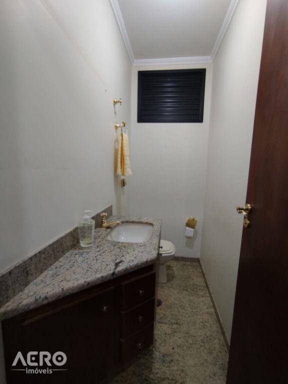 Apartamento para alugar com 3 quartos, 280m² - Foto 55