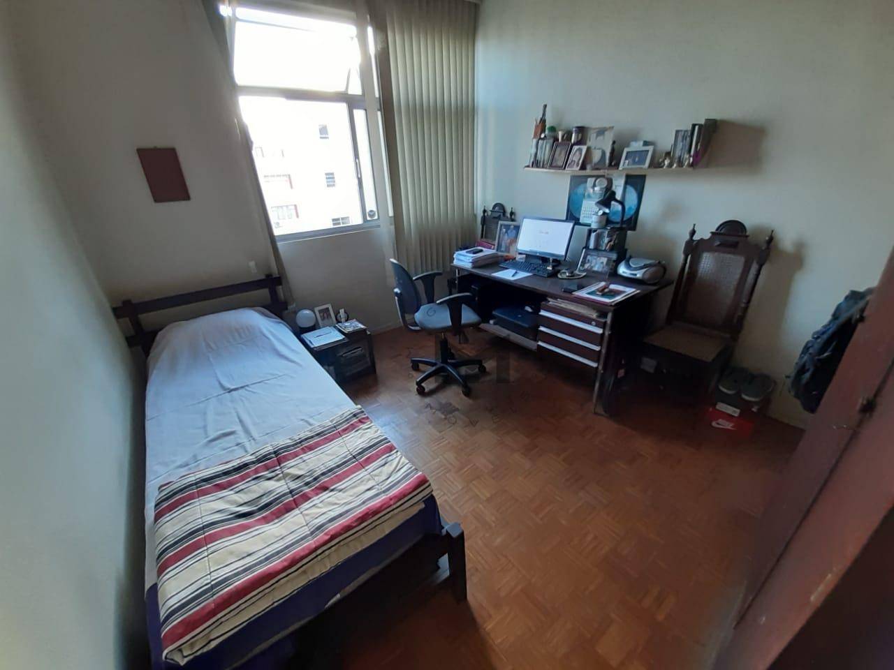 Apartamento à venda com 3 quartos, 186m² - Foto 15