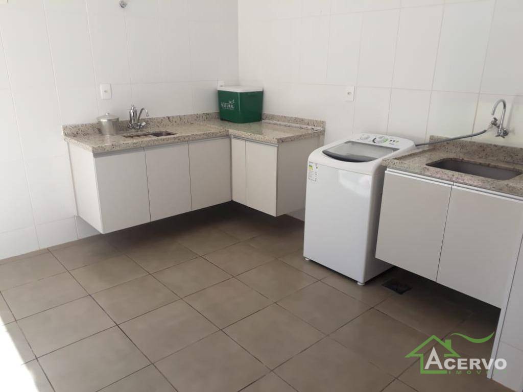 Casa à venda com 3 quartos, 180m² - Foto 25