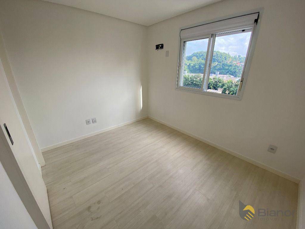 Apartamento à venda com 3 quartos, 83m² - Foto 8