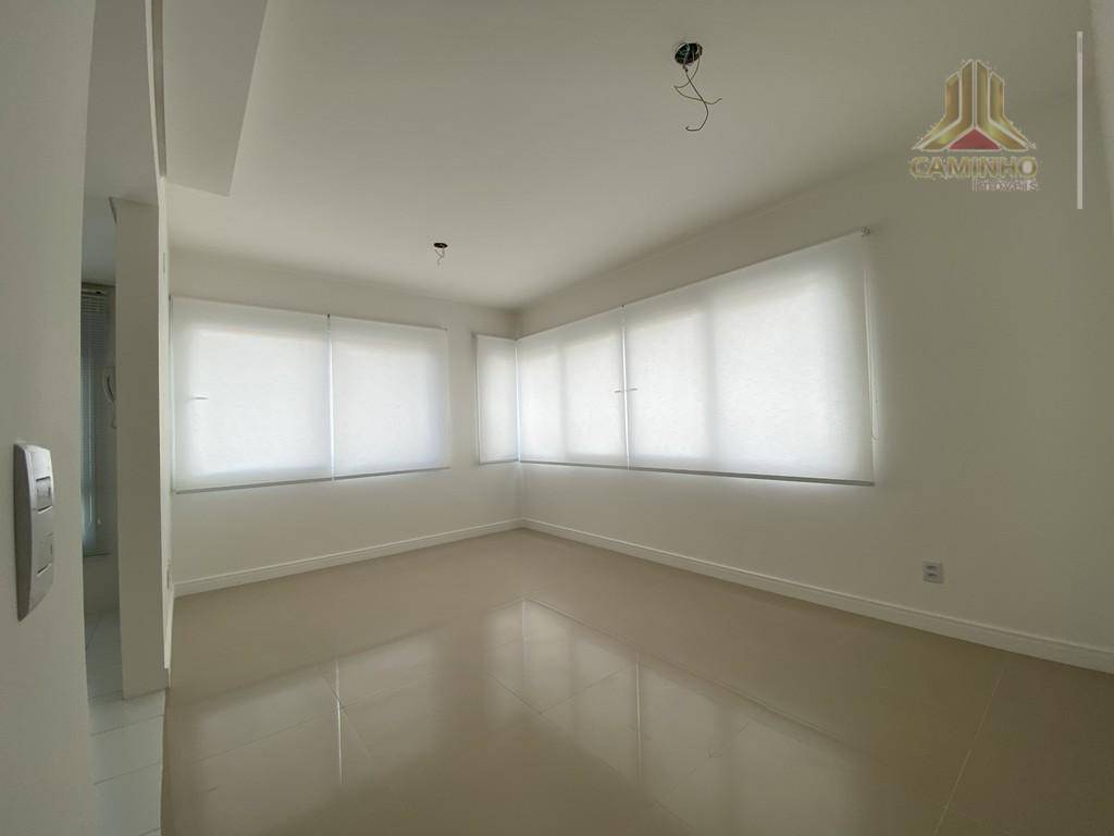 Apartamento à venda com 2 quartos, 63m² - Foto 19