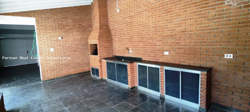 Casa de Condomínio à venda com 3 quartos, 422m² - Foto 4