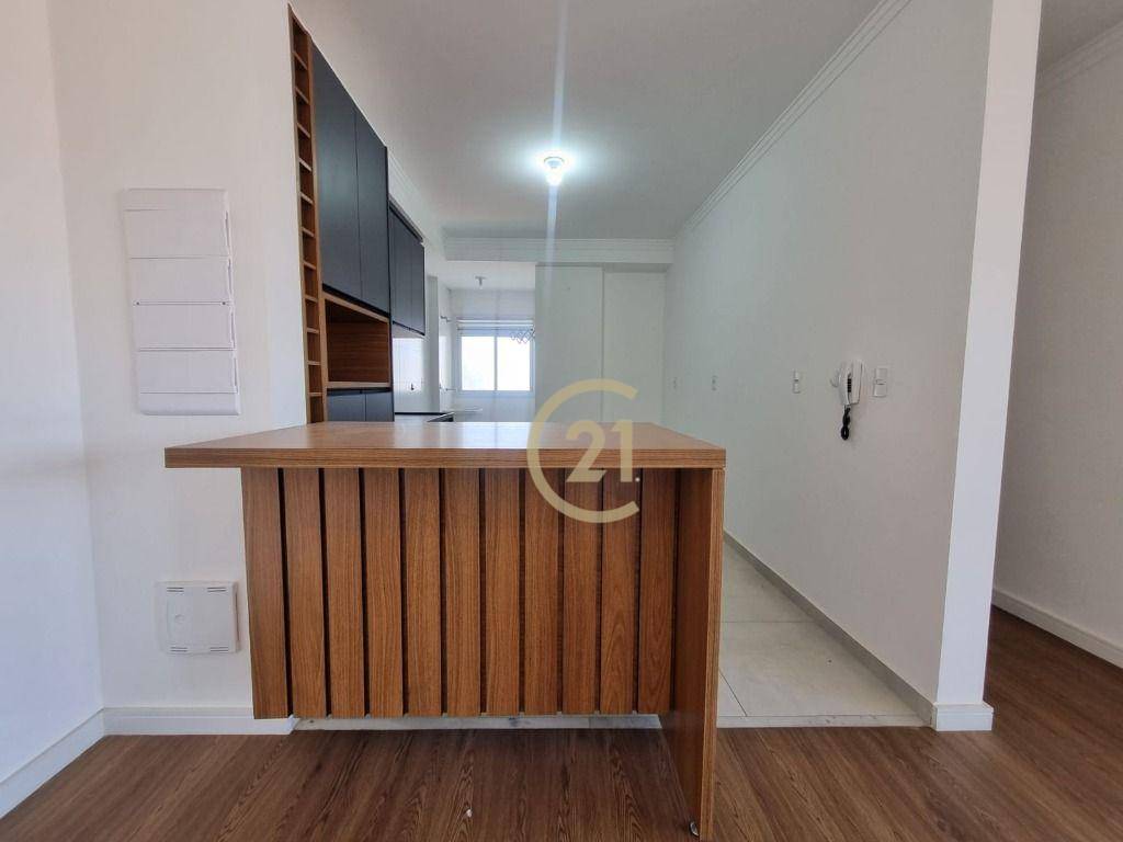 Apartamento à venda com 2 quartos, 77m² - Foto 5