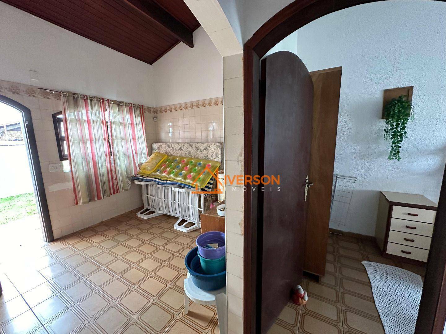 Casa à venda com 3 quartos, 231m² - Foto 14