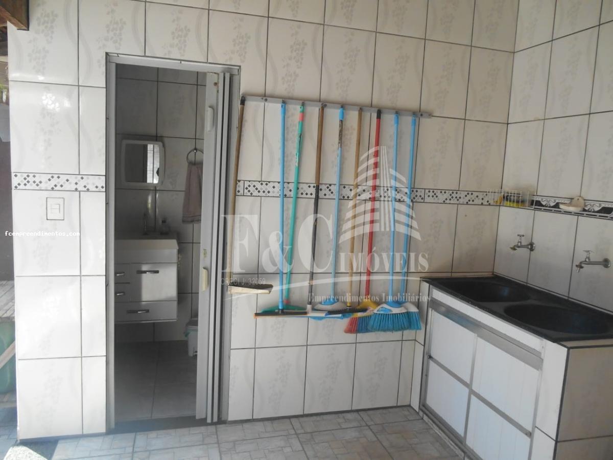 Casa à venda com 3 quartos, 200m² - Foto 6