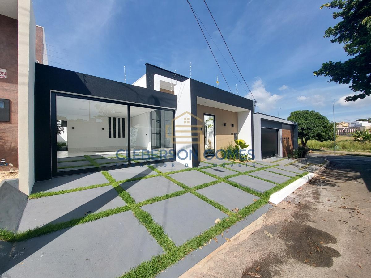 Casa à venda com 3 quartos, 300m² - Foto 1