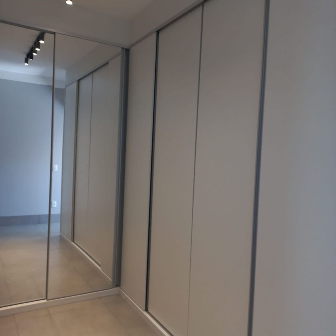 Casa à venda com 3 quartos, 200m² - Foto 2