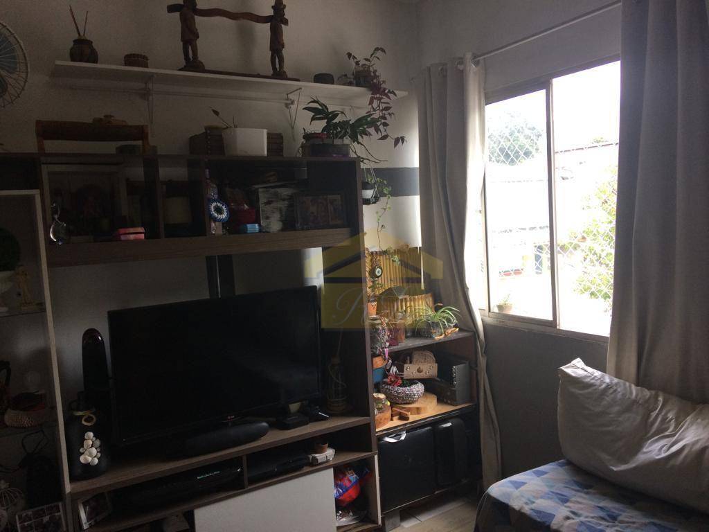 Apartamento à venda com 1 quarto, 50m² - Foto 2