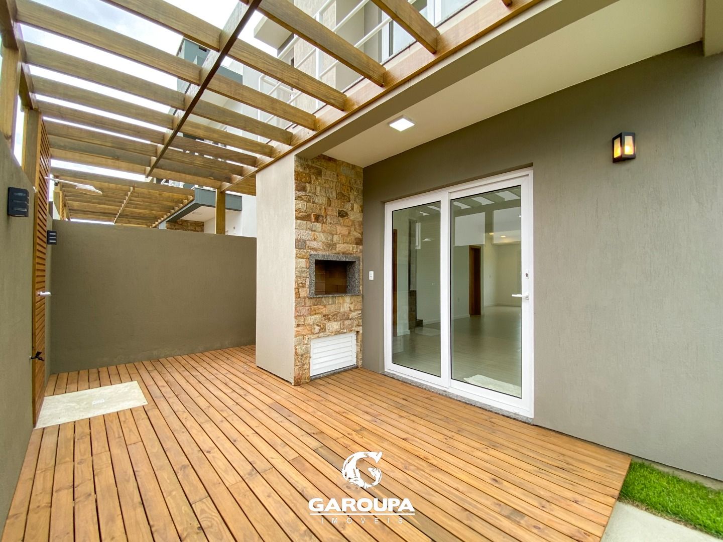 Casa à venda com 3 quartos, 113m² - Foto 10