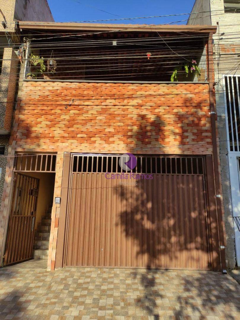 Sobrado à venda com 3 quartos, 158m² - Foto 1