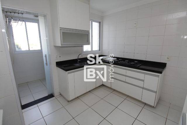 Apartamento à venda com 3 quartos, 80m² - Foto 1