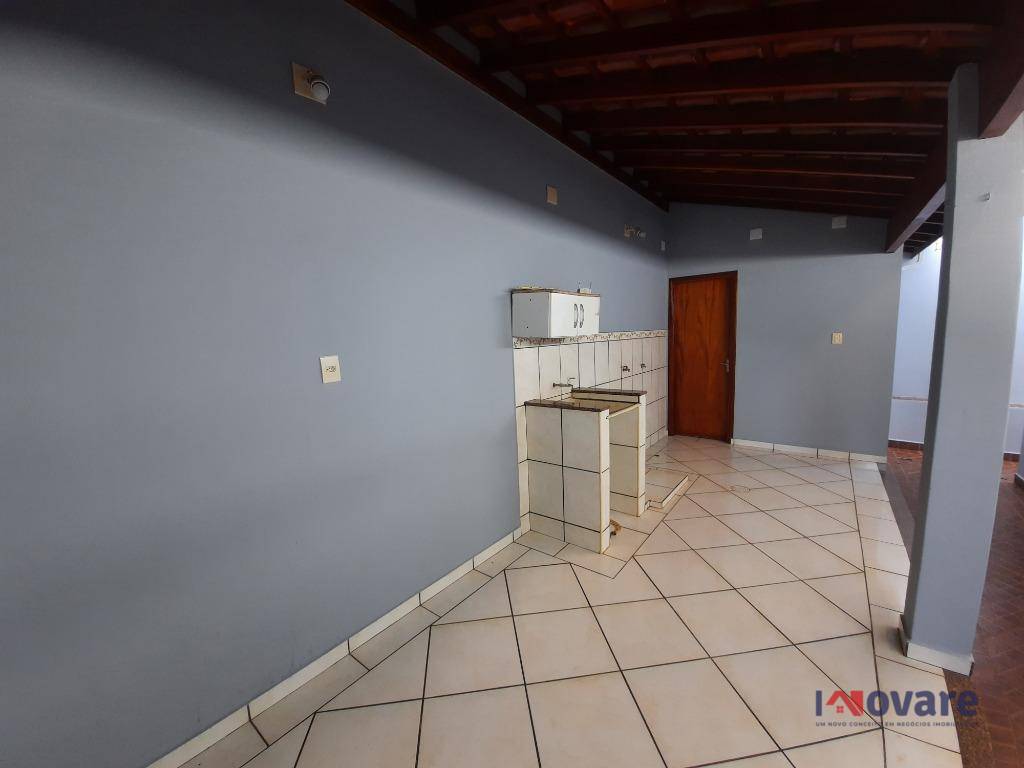 Casa à venda com 3 quartos, 173m² - Foto 3