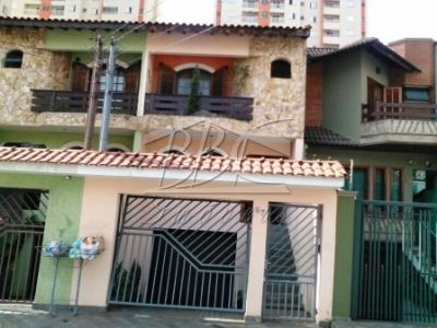 Sobrado à venda com 3 quartos, 246m² - Foto 2