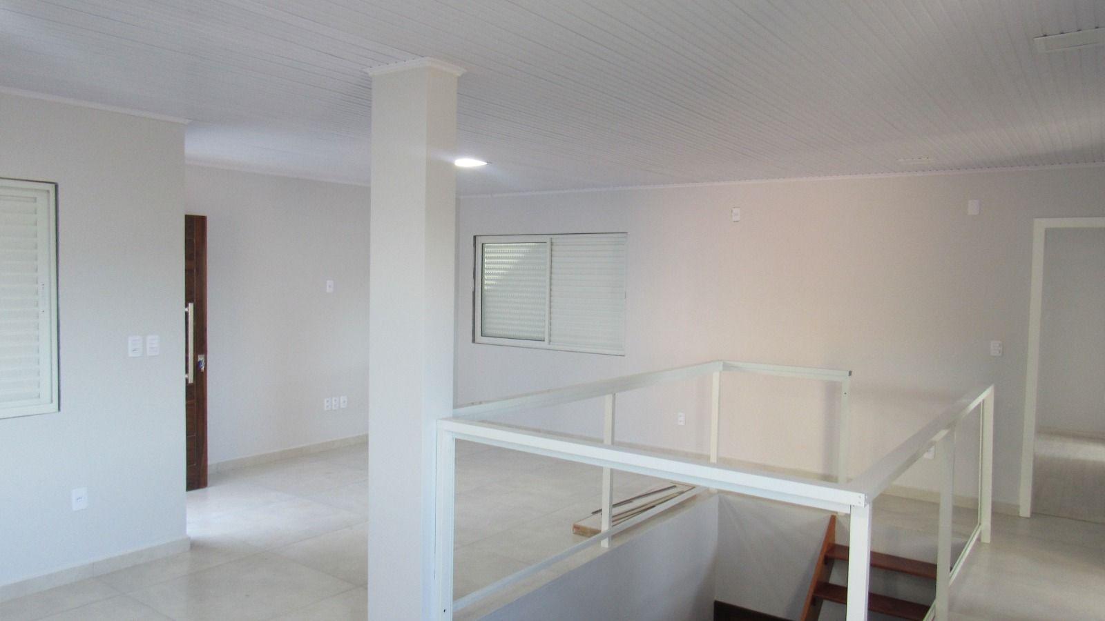 Casa à venda com 2 quartos, 160m² - Foto 13