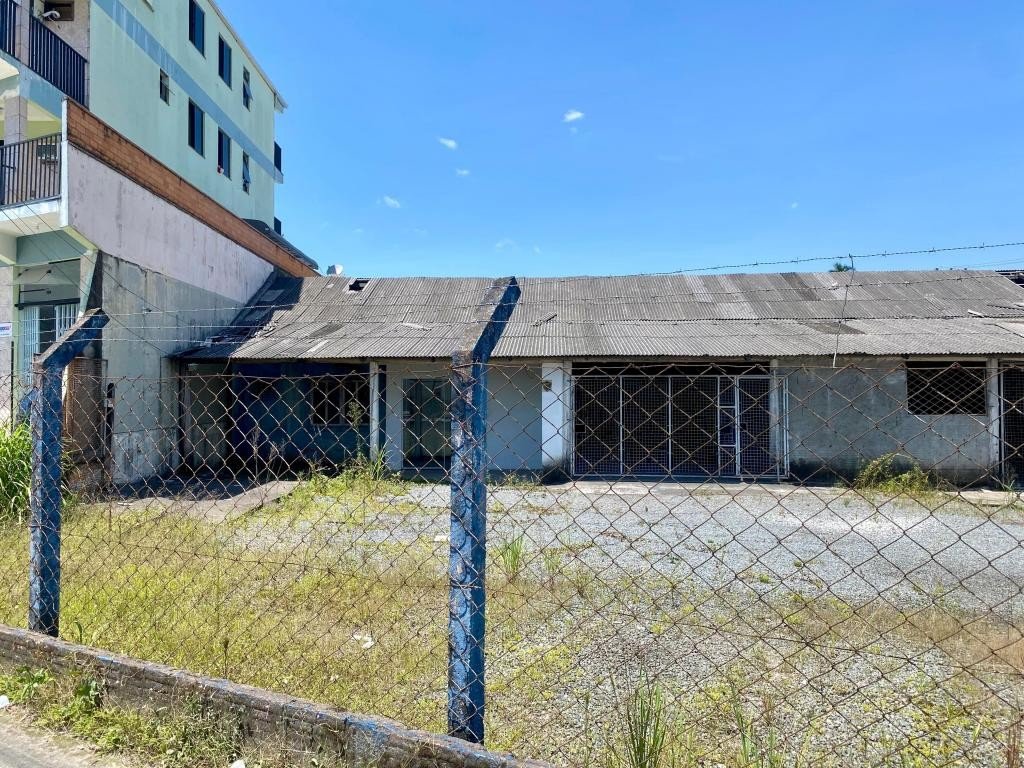 Prédio Inteiro - Foto 1