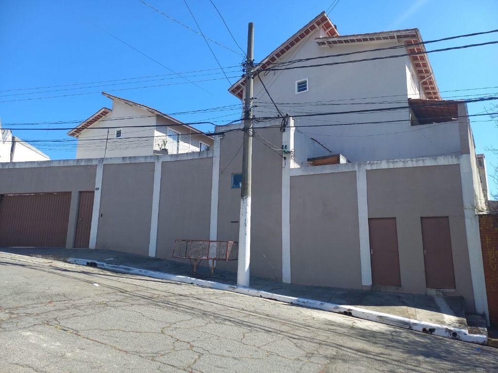 Sobrado para alugar com 2 quartos, 100m² - Foto 1