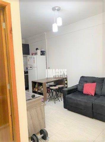 Apartamento à venda com 1 quarto, 43m² - Foto 2