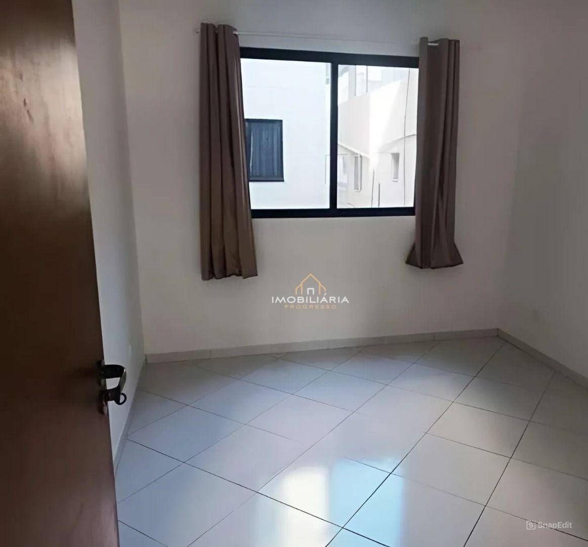 Apartamento à venda com 3 quartos, 65m² - Foto 11