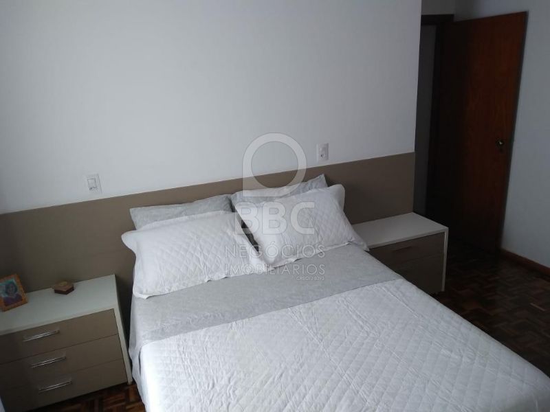 Apartamento à venda com 4 quartos, 220m² - Foto 17