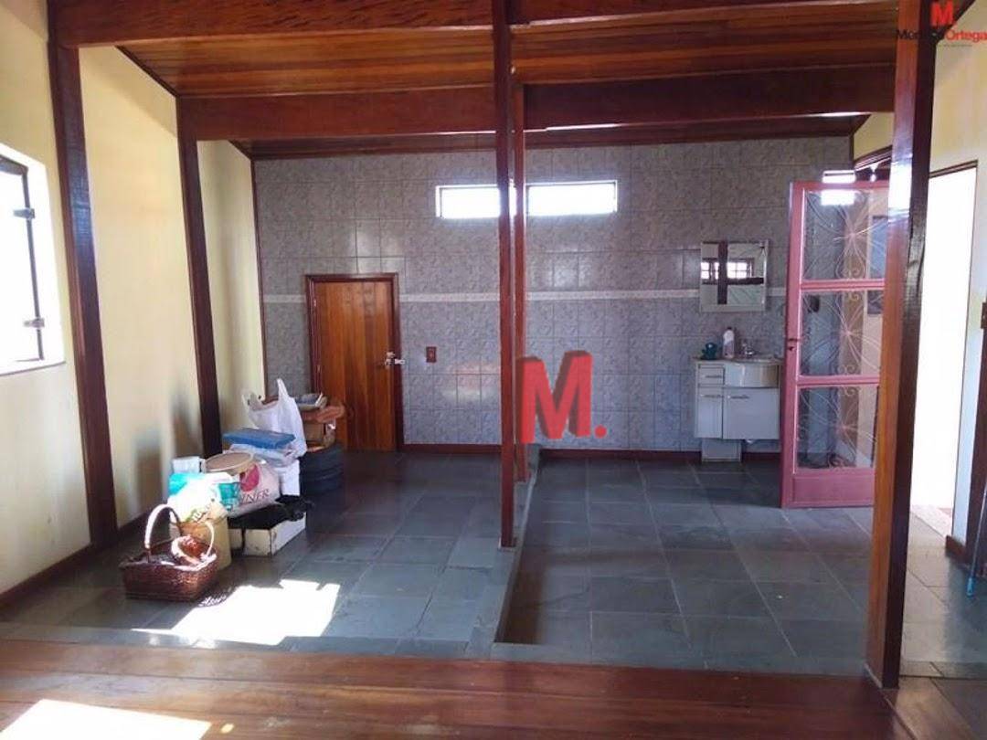 Casa à venda com 3 quartos, 350m² - Foto 30