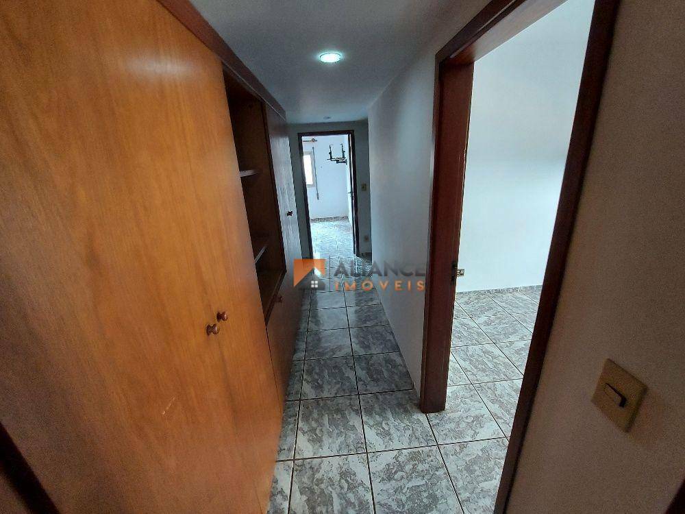 Apartamento à venda com 3 quartos, 149m² - Foto 20