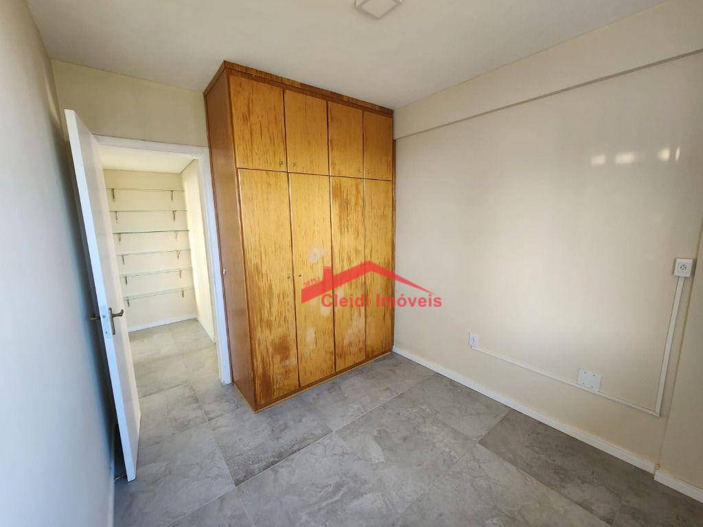 Apartamento para alugar com 2 quartos, 76m² - Foto 7