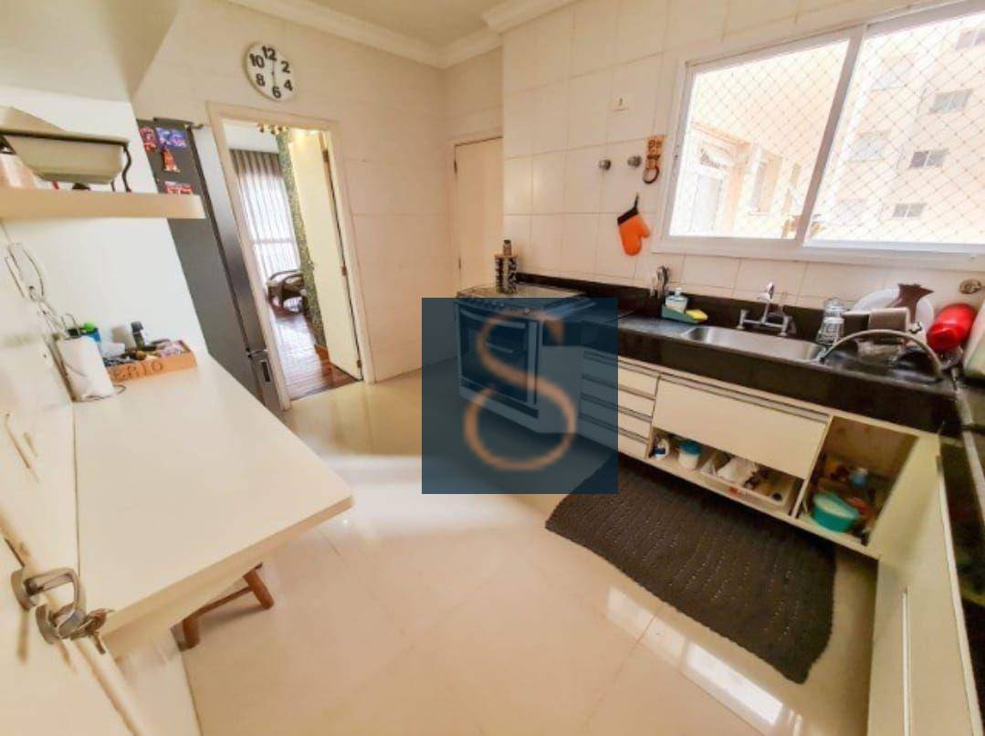 Apartamento à venda com 3 quartos, 156m² - Foto 6